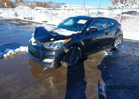 2013 Hyundai Veloster Re:mix z USA, uszkodzony, nr VIN KMHTC6AD0DU136857